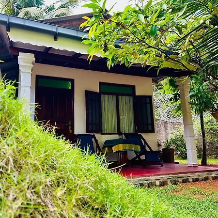Coco Cabana Hikkaduwa Exterior photo
